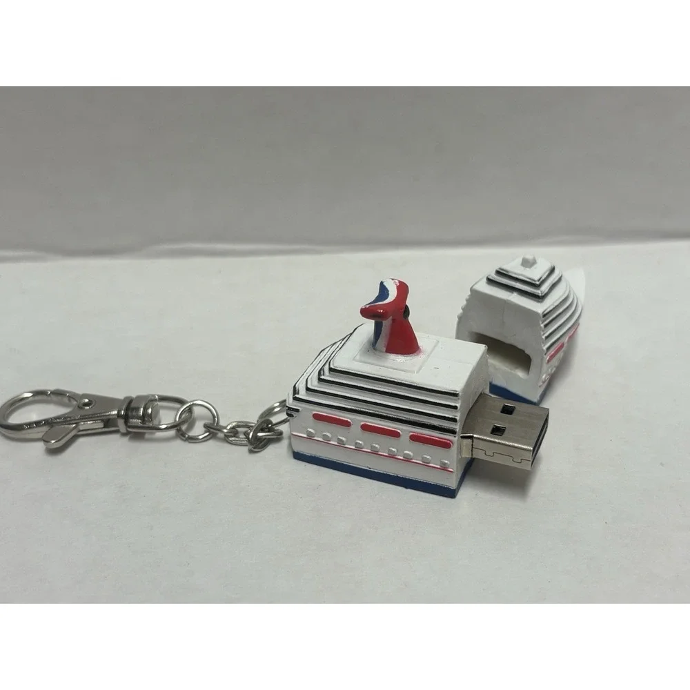 Carnival Cruise Lines Keyring  USB Drive Key Chain withiconic ships picture